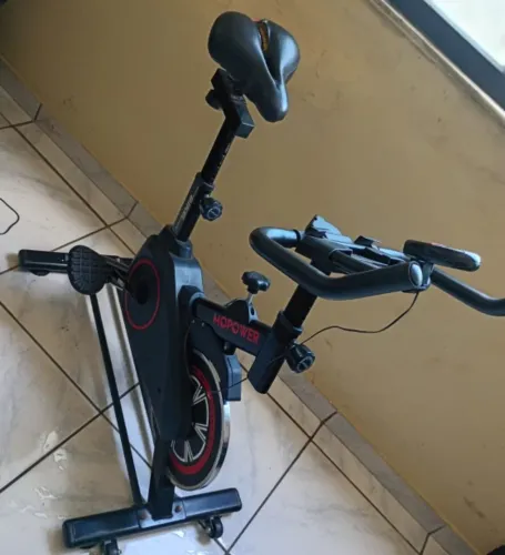 Bicicleta ergometrica e bike infantil