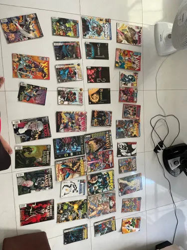 Gibis e revista de super heróis ANTIGOS!