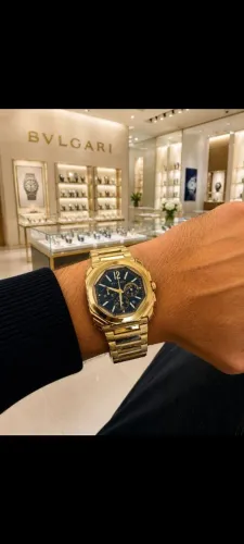 Relógio Bvlgari quadrado funcional