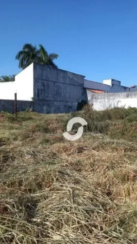 Lote com licença para construção