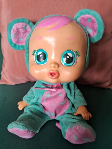 Boneca cry babies Lala 