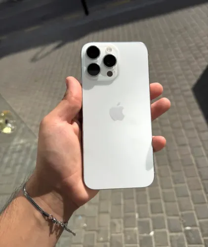 iPhone 16 pro Max 256GB semi novo 5.400$