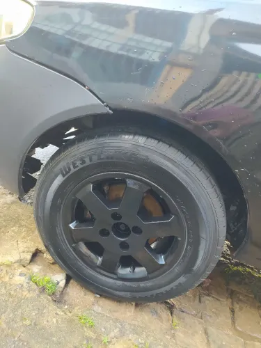 Rodas R13