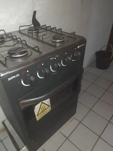 Fogão 4 Bocas com Forno Funcionando 100% - R$ 200
