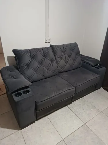 Sofá reclináveis com porta copos