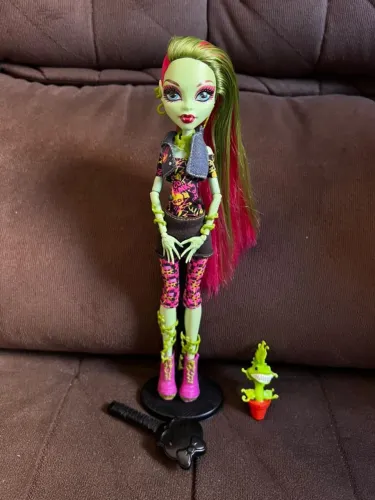 Boneca Monster High - Vênus McFlytrap Básica