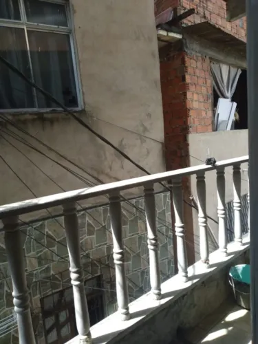 Aluga - se casa em Brotas próximo ao Metro bonocô