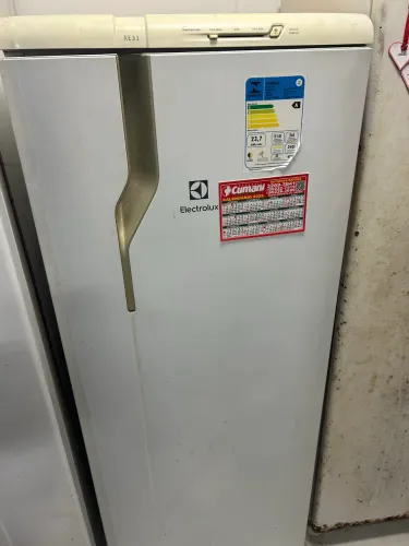 Vendo geladeira Electrolux RE31 Funcionando