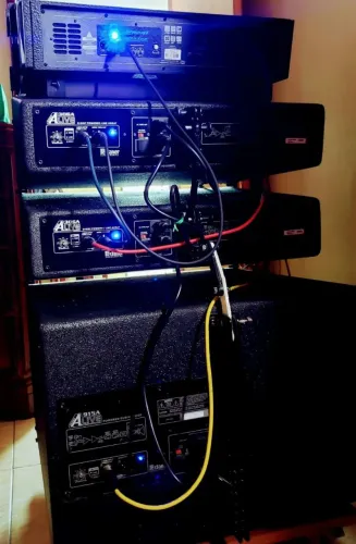 Caixas de som line array