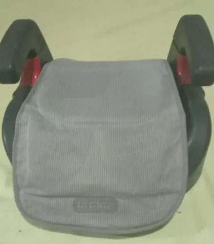Vendo um assento para criança