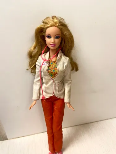 Barbie Médica anos 2000 Mattel