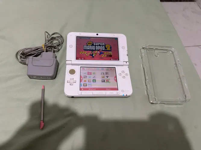 Nintendo 3ds xl Pearl white