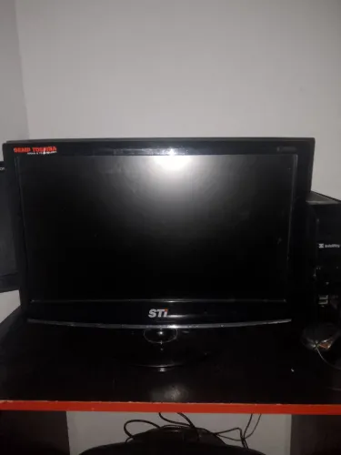 Monitor STI, 20 polegadas (leia a descrição)