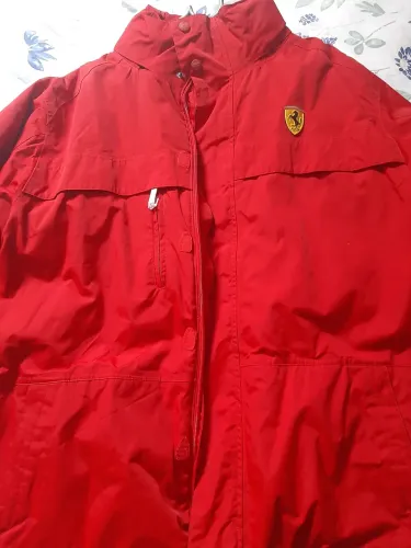 Jaqueta vermelha Ferrari tamanho XL SUPER QUENTINHA