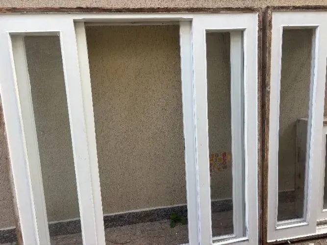 3 janelas 1,60x1,50 madeira com 4 folhas em ótimo estado
