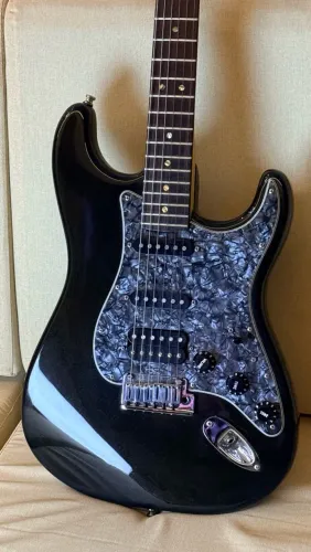 Guitarra Fender American Deluxe 
