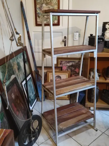 Prateleira Pequena :