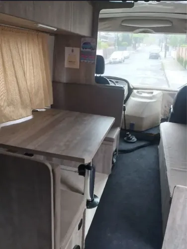 Vendo Motorhome , aceito propostas , documentado 9 passageiros CNH AC