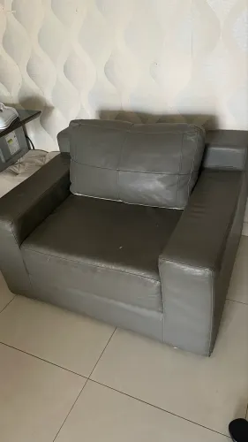 Vendo Poltrona de Couro