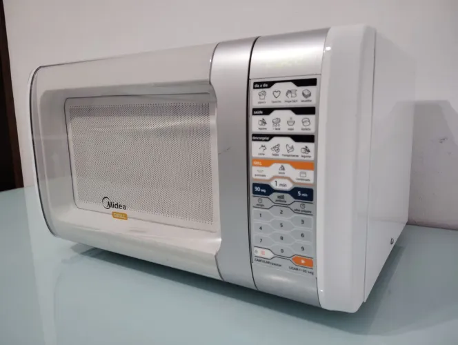 Microondas Midea Grill 25 litros