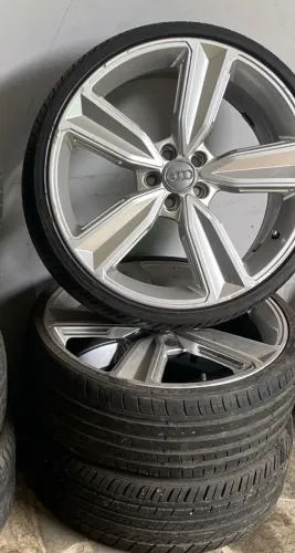 Rodas aro 20 furação 5x100 pneus 80%