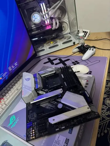 Placa Mãe ASUS ROG Strix B550-A AM4 ATX