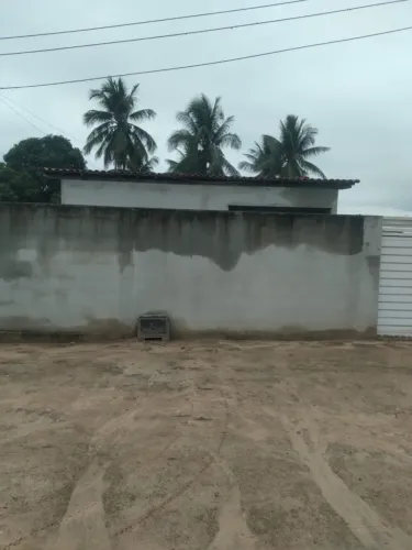 Casa para Venda em Irará, CENTRO, 2 dormitórios, 1 suíte, 2 banheiros, 1 vaga