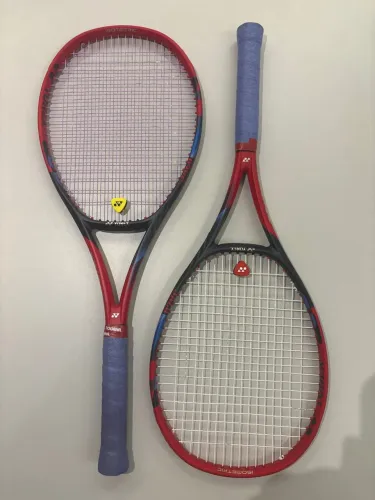 Yonex Vcore - par raquetes