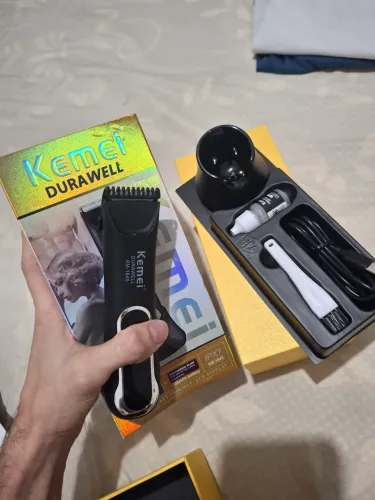 Máquina de Corte Kemei KM-1845 Original, nova e lacrada na embalagem.