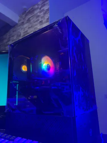 PC Gamer Roda Tudo! RX 580 8GB + 16GB RAM + 14 Núcleos e 28 Threads