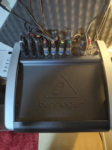 Mesa digital Behringer x18 air