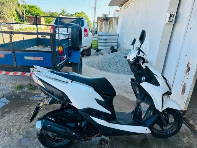 Vendo ou troco por carro
