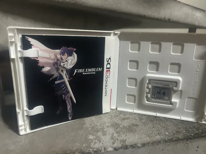 Fire Emblem Awakening - Nintendo 3ds