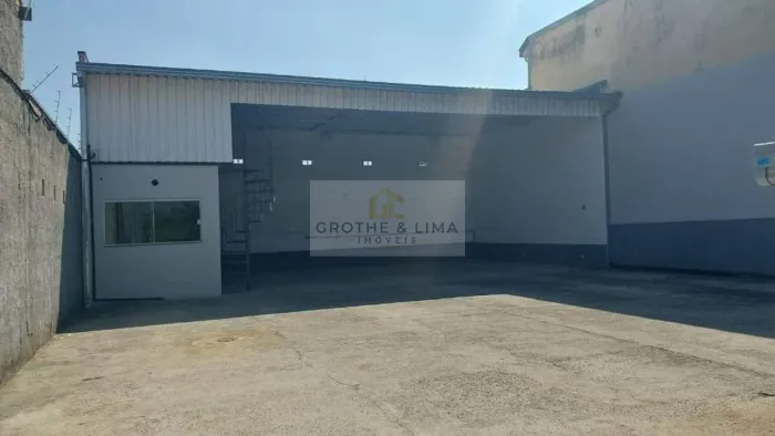 Galpão Comercial 215 m² Construídos em Terreno de 300 m² | Trifásico | Segurança | Locação