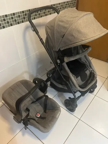 Carrinho de Bebê com Bebê Conforto( Moisés) Cosco Kids Poppy Duo 0 a 22kg