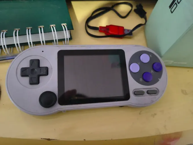 Console retrô vídeo game retrô portátil