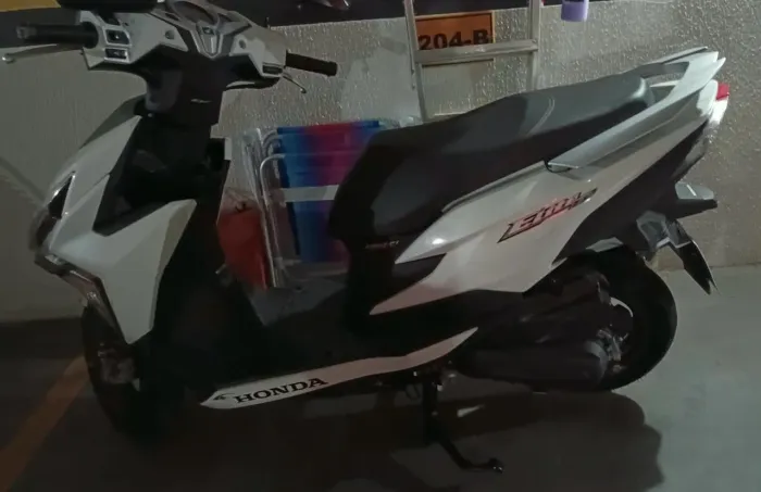 Honda Elite 125 - Apenas 7.000 km - Muito conservada