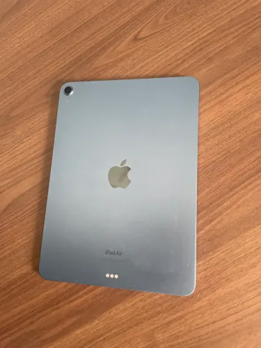 iPad Air 5 M1 - Azul - 64GB - Impecável - Completo com Apple Pencil