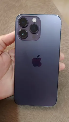 Vendo ou troco com volta pra mim iPhone 14 Pro Max