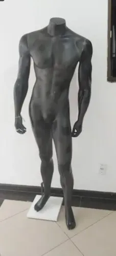 Maniquim masculino com base