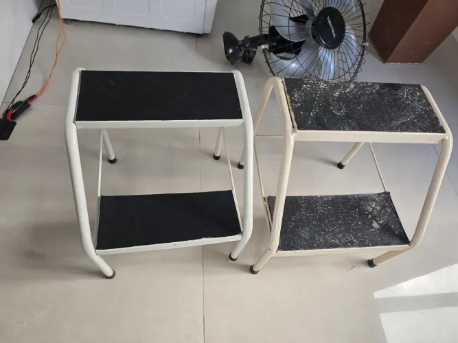 2 escadas para maca