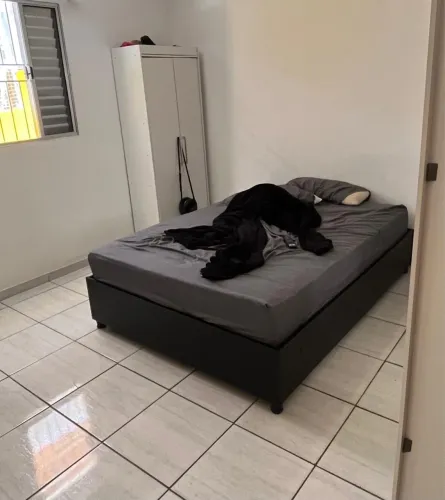 CAMA DE CASAL + COLCHÃO