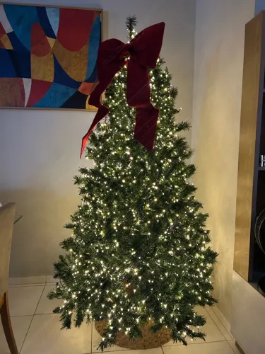 Árvore de Natal - 210 cm - Super Cheia e Conservada
