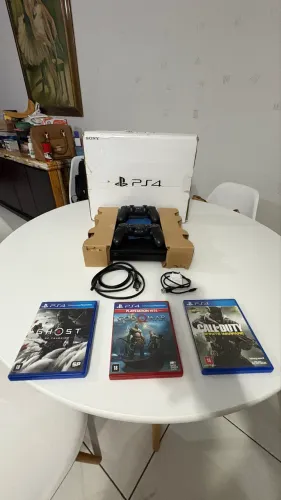 VENDO PS4 SLIM 1TB 2 CONTROLES CABO FONTE ORIGINAL CAIXA BERÇO + 3 JOGOS