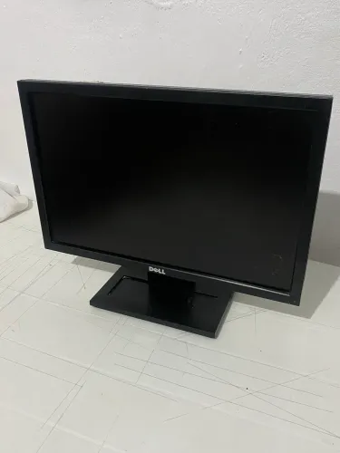Monitor Dell funcionando 