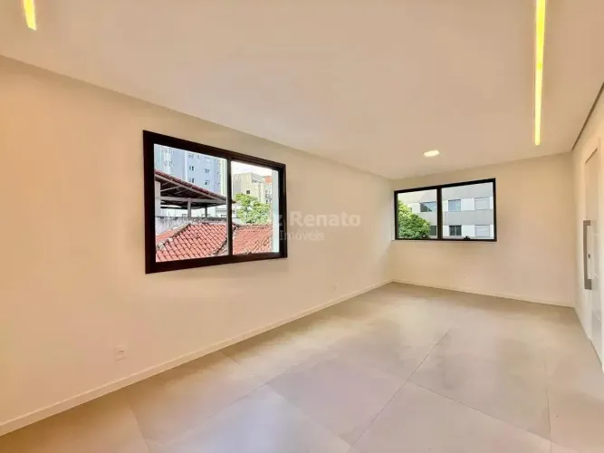 Apartamento à venda no bairro Serra