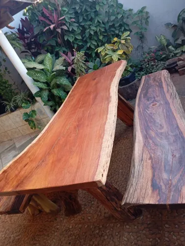 Mesa Rústica 