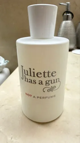 Perfume Not a Parfum