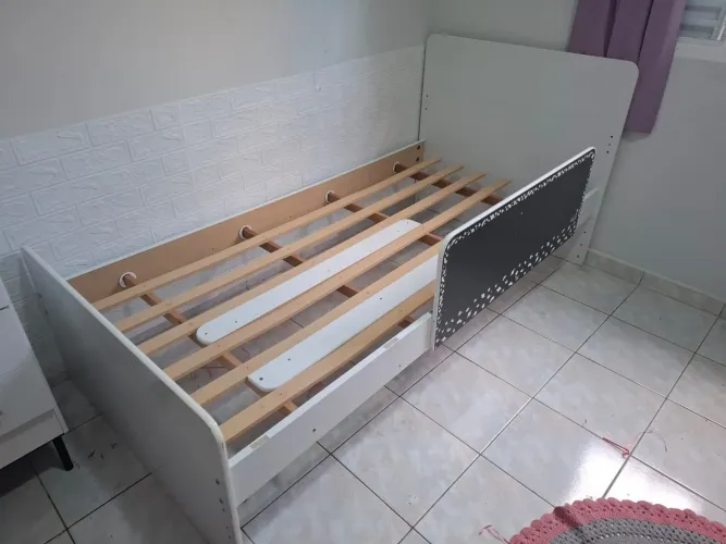 Cama de solteiro juvenil