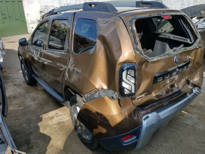Duster 1.6 Automático 2019 Sucata para retirar peças